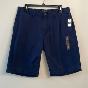 * NWT * GAP KHAKIS Shorts